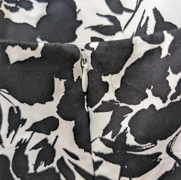 CHAPS by Ralph Lauren black & white Floral sheath Midi sundress. Size 16 - Picture 6 of 6